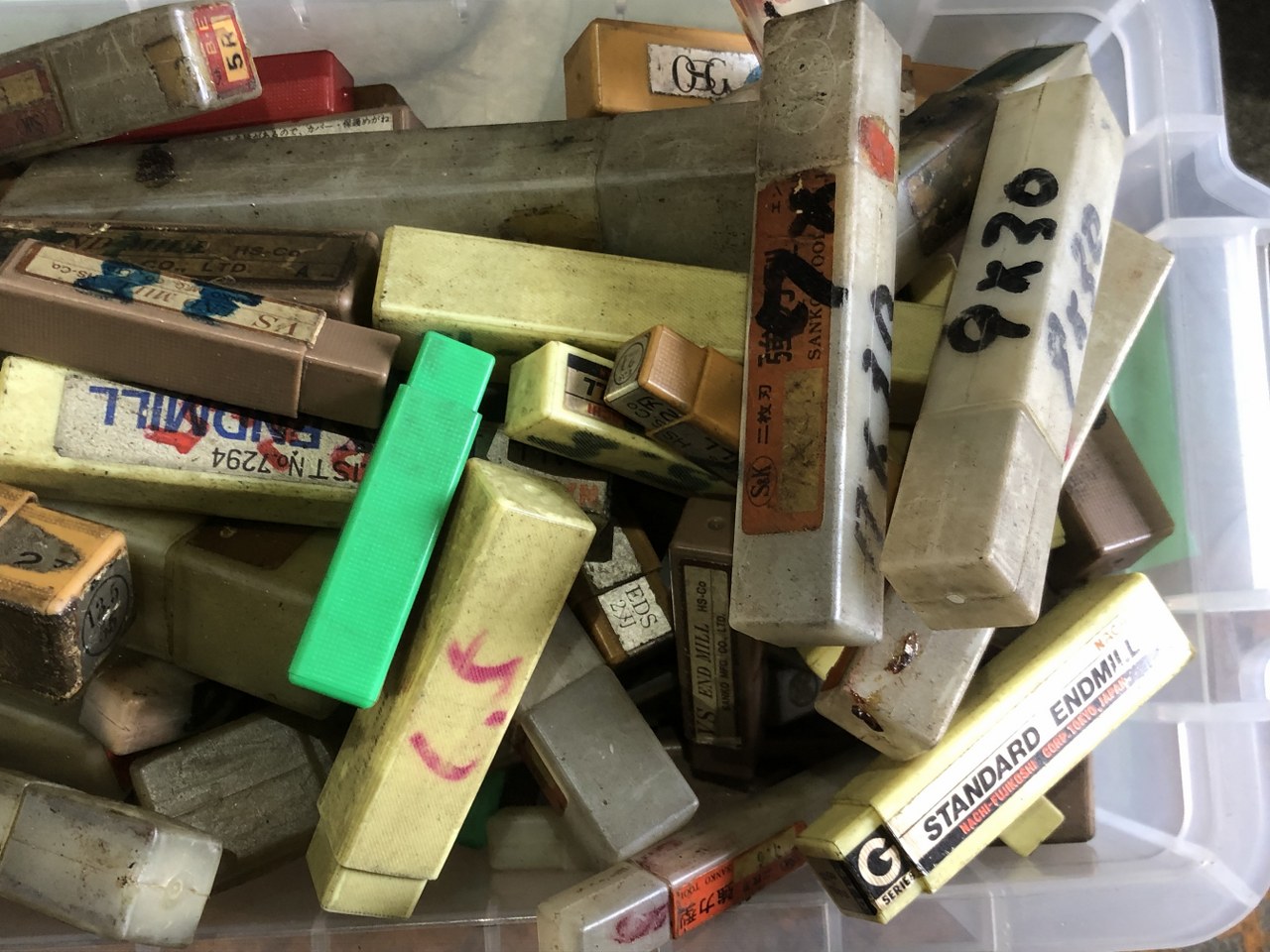中古お買い得品・1山販売等 【切削工具1山】4Kg 様々なメーカーやサイズがあります。