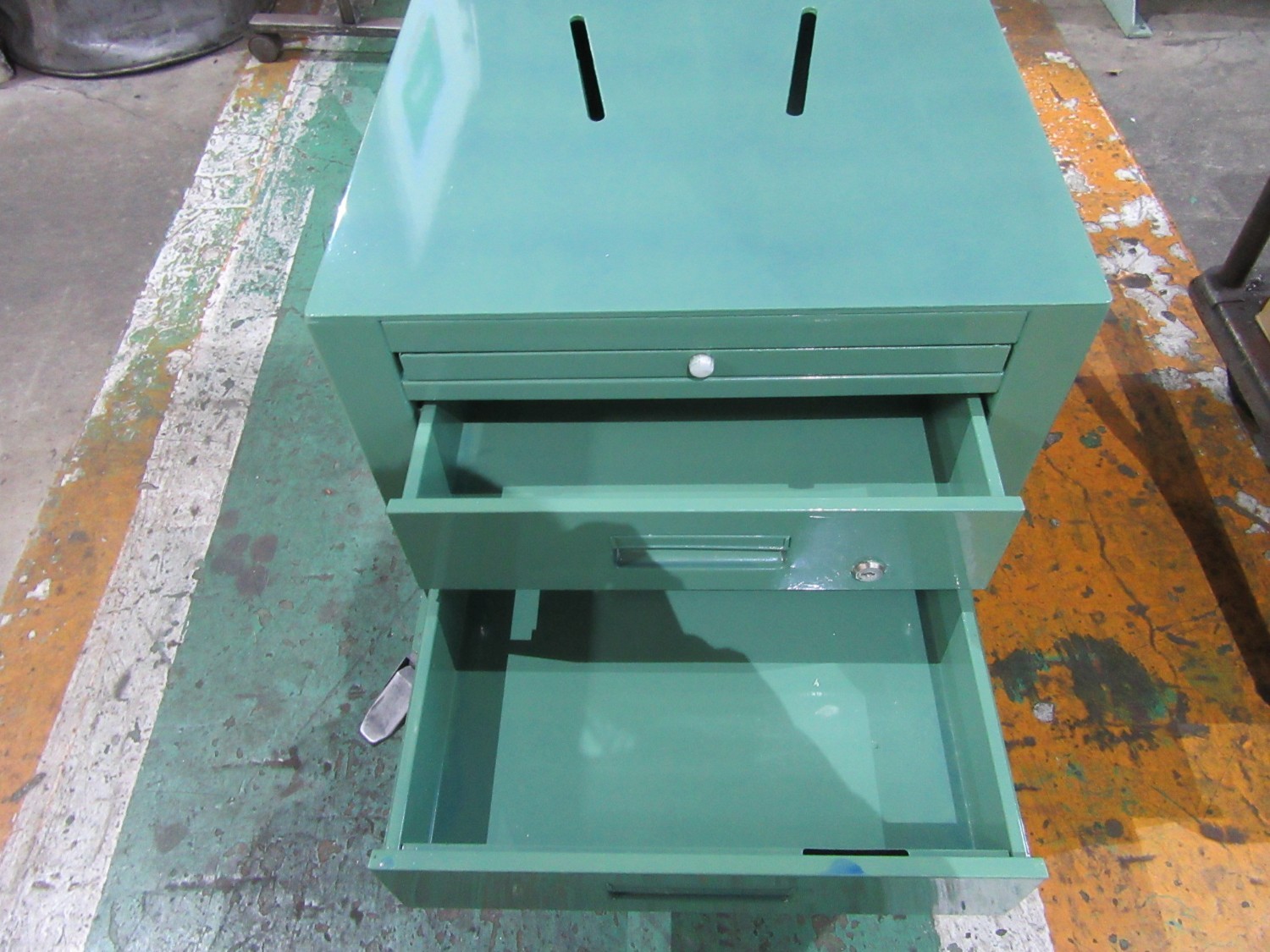 中古手工具・収納 【ボール盤台】W510xD550xH560(mm) 不明