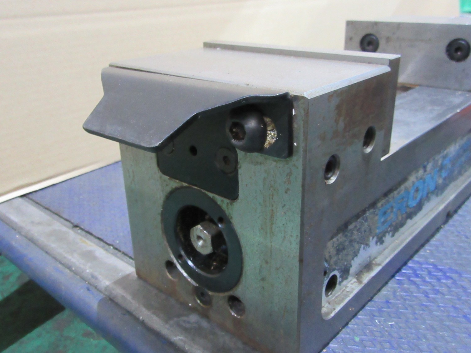 中古その他バイス・関連品等 【ロックタイトCV精密マシンバイス】CV VISE125 ナベヤ