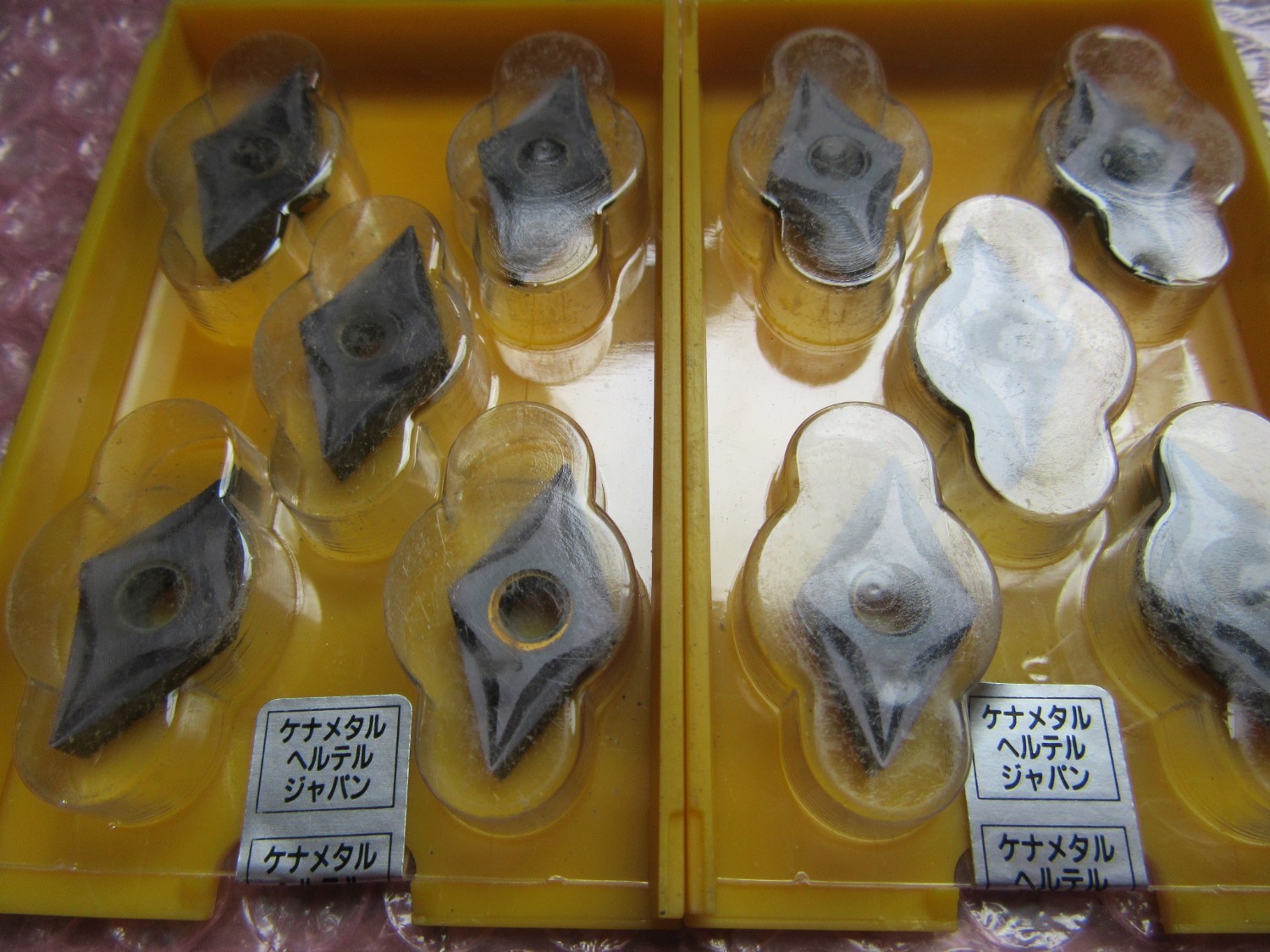 中古Cutting Exchange Chip 【チップ　2個】DNGP150404K ML70　 KENNAMETAL