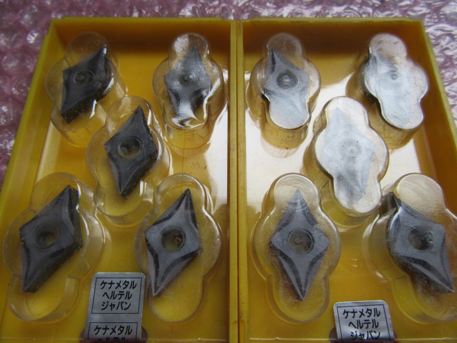 中古Cutting Exchange Chip 【チップ　2個】 DNGP150404K ML70　 KENNAMETAL