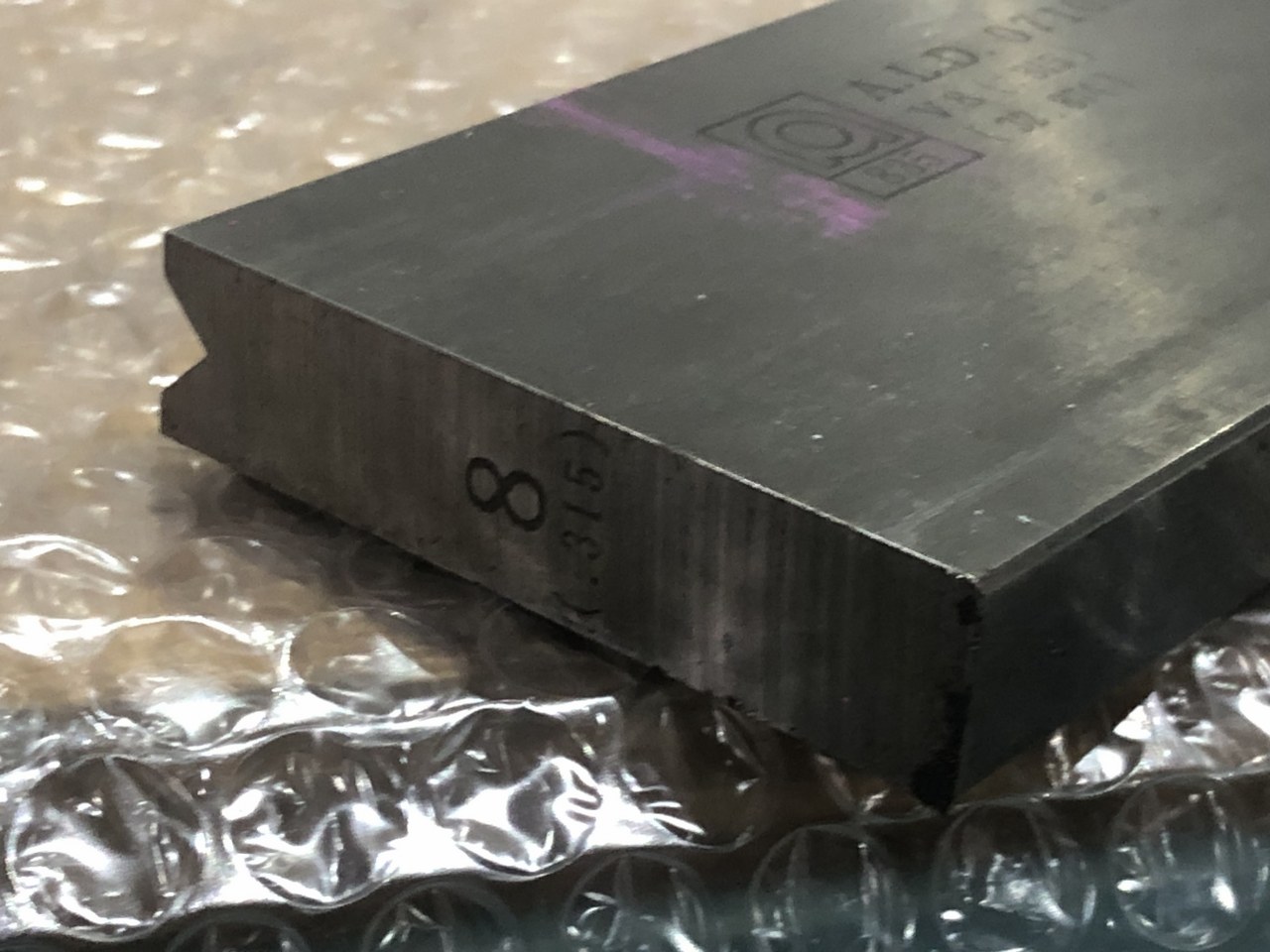 中古Mold 【ベンダー金型(1Vダイ）】07100　90° アマダ/AMADA