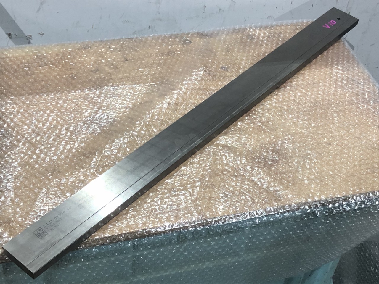 中古下型 【ベンダー金型(1Vダイ）】07300　90° アマダ/AMADA