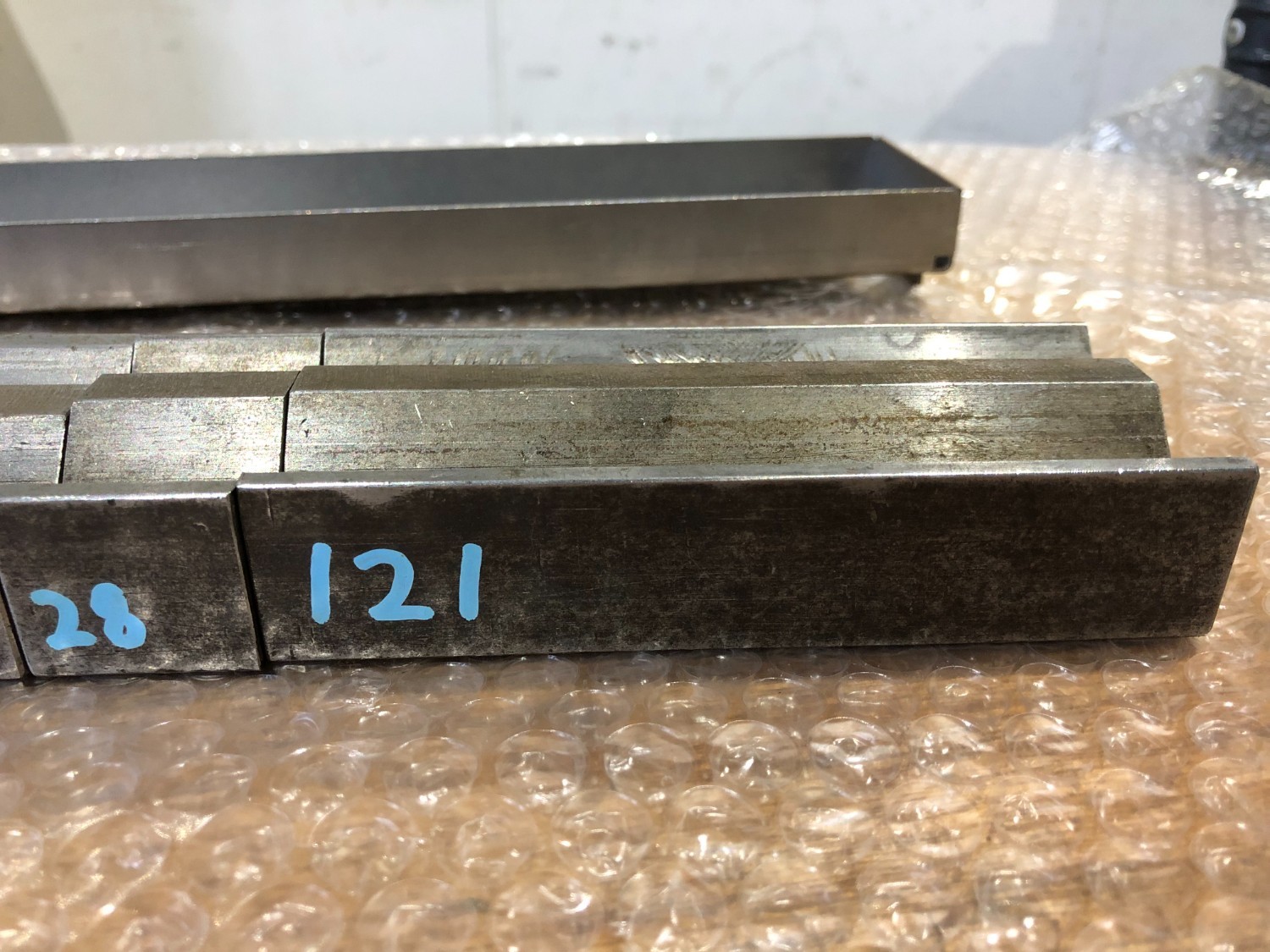 中古ベンダー用品 【ベンダー金型（2Vダイ）】V12/V8,V14/V20,V23/V14,V14/V23 不明