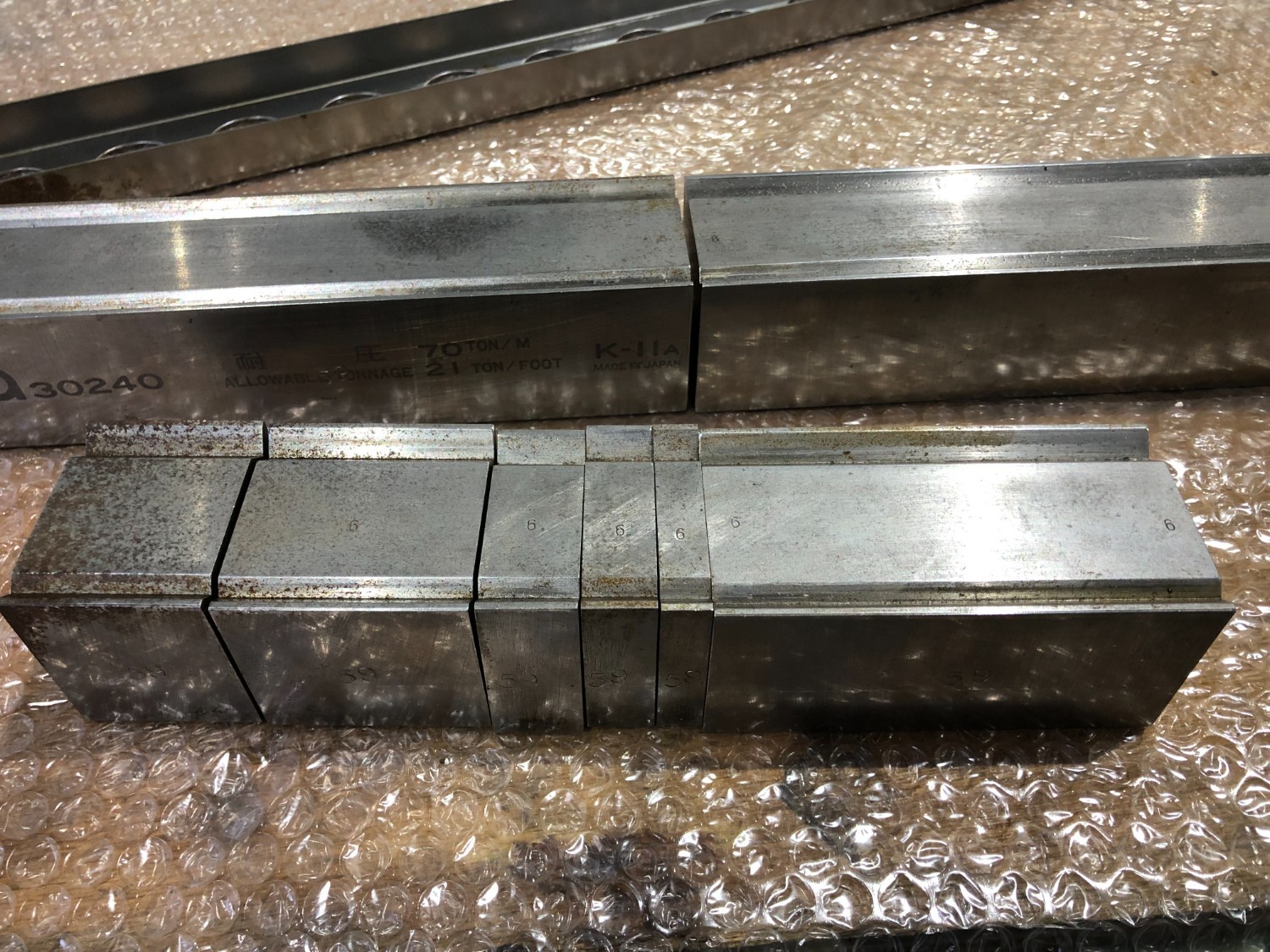 中古ベンダー用品 【ベンダー金型（2Vダイ）】K-11A アマダ/AMADA