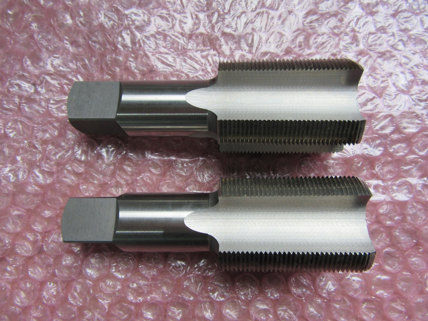 中古タップ 【ハンドタップ2個】M38x1.5 オーエスジー