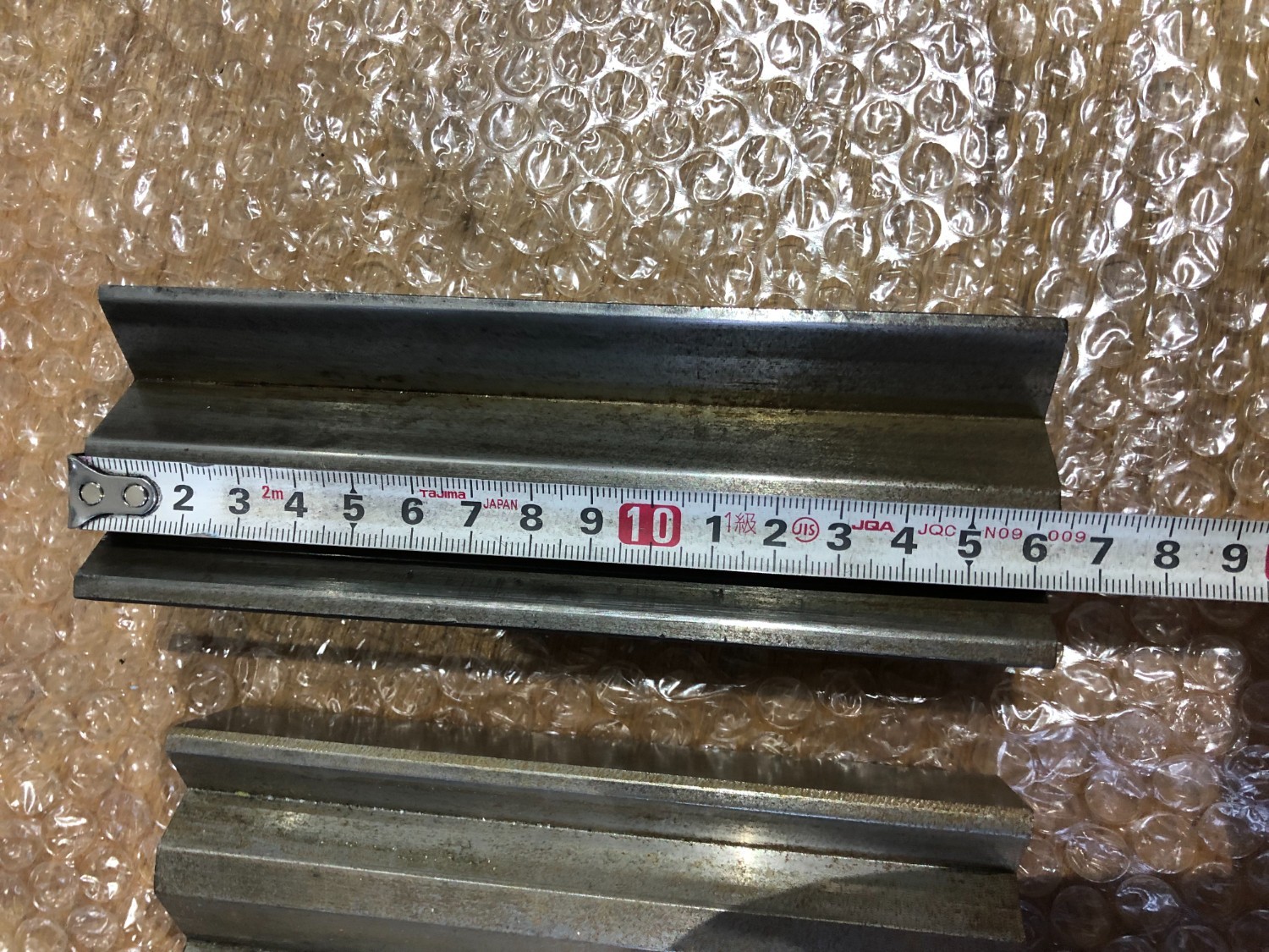 中古ベンダー用品 【ベンダー金型（2Vダイ）】V25/V16,V16/V25 不明