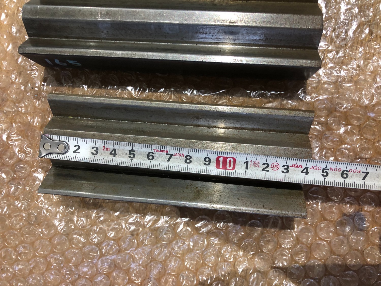 中古ベンダー用品 【ベンダー金型（2Vダイ）】V25/V16,V16/V25 不明