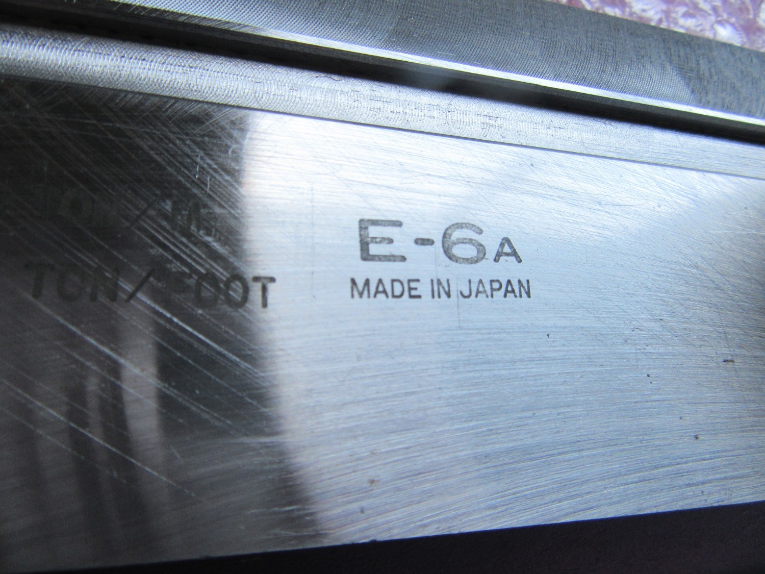 中古その他ベンダー金型冶具 【ベンダー金型】 4-0.2耐圧100t/mm(E-6A)長835  アマダ