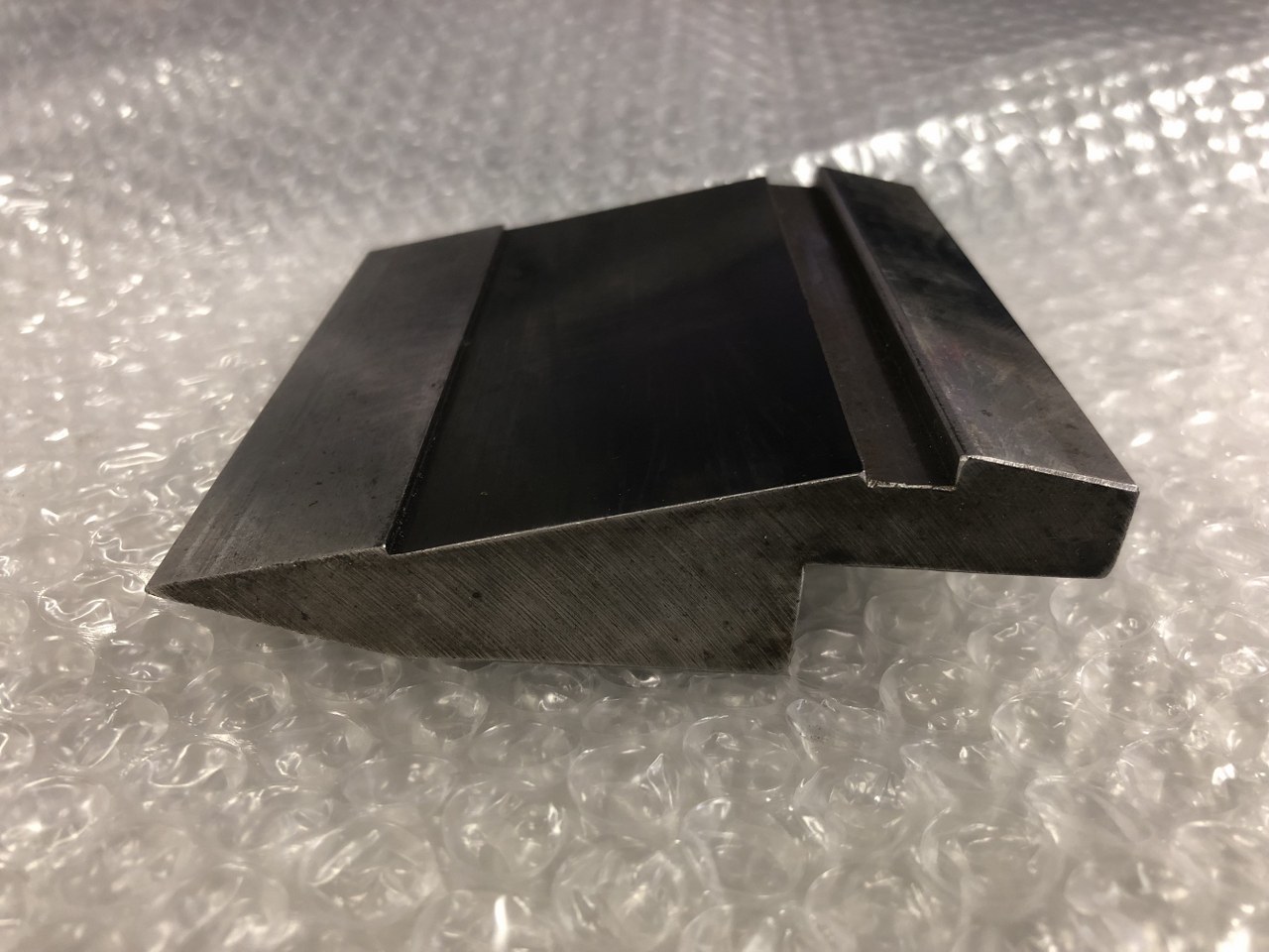 中古上型 【ベンダー金型(パンチ)】全長100ｍｍ 不明