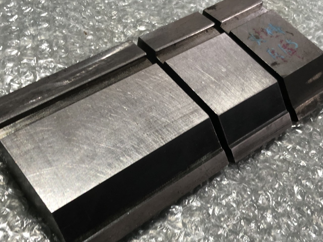 中古上型 【ベンダー金型(パンチ)】不明 不明