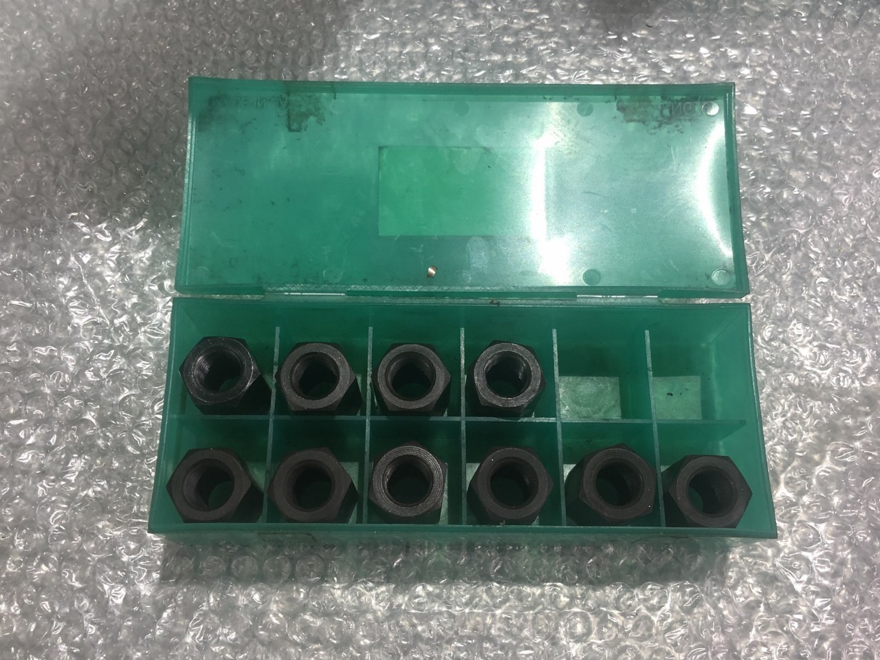 中古お買い得品・1山販売等 【ナット】CNM0016 ナベヤ(ERON)