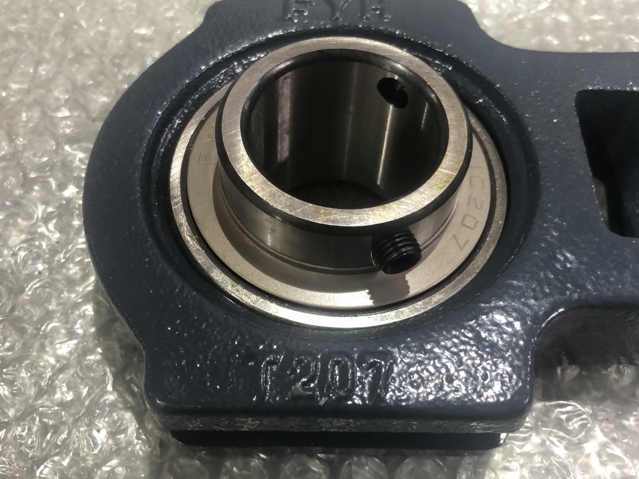 中古お買い得品・1山販売等 ベアリングユニット（鋳鉄製テークアップ形ユニット UCT） FYH