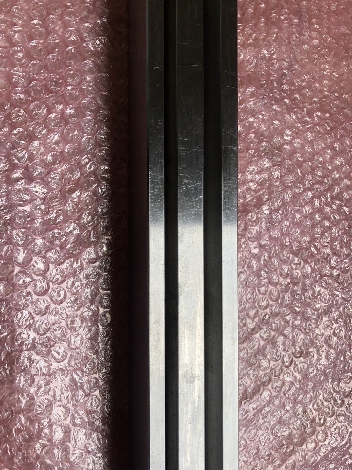 中古下型 【ベンダー金型(2Vダイ)】L410　V12V8 不明
