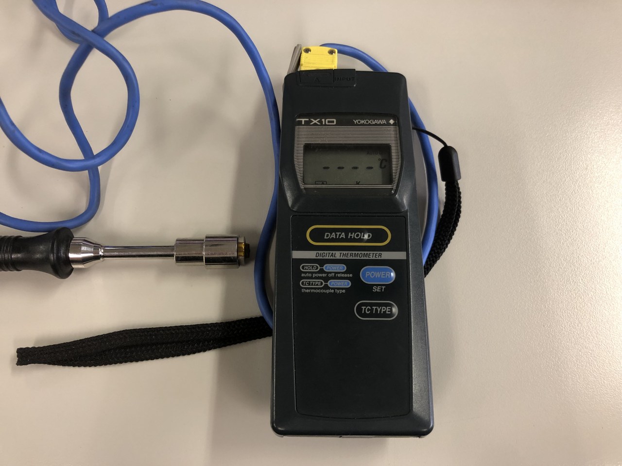 中古その他測定工具・基準器・試験機 【ディジタル温度計】TX1001 YOKOGAWA