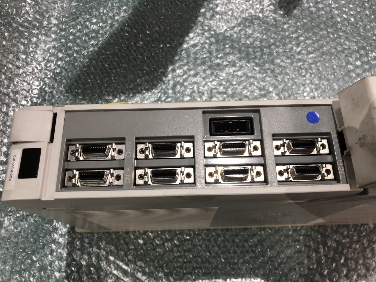 中古お買い得品・1山販売等 【サーボドライブユニット】MDS-B-V2-1010 三菱/MITSUBISHI