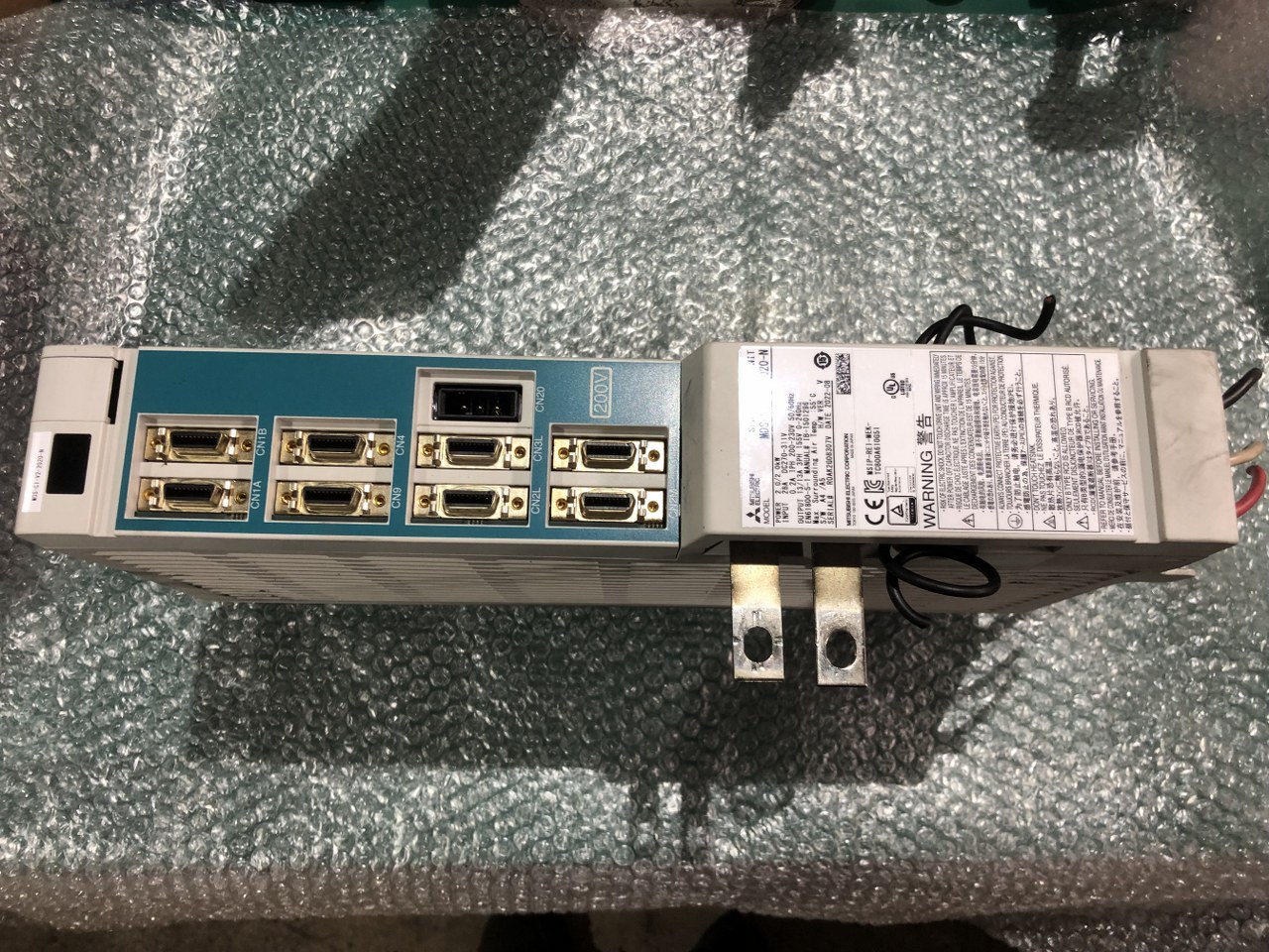 中古お買い得品・1山販売等 【サーボドライブユニット】MDS-C1-V2-2020-N 三菱/MITSUBISHI