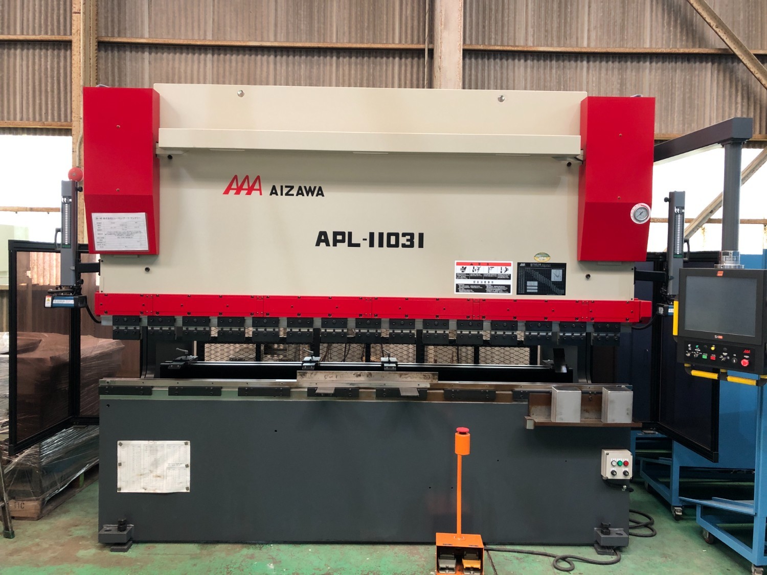 中古Hydraulic Press Brake APL-11031i 相澤