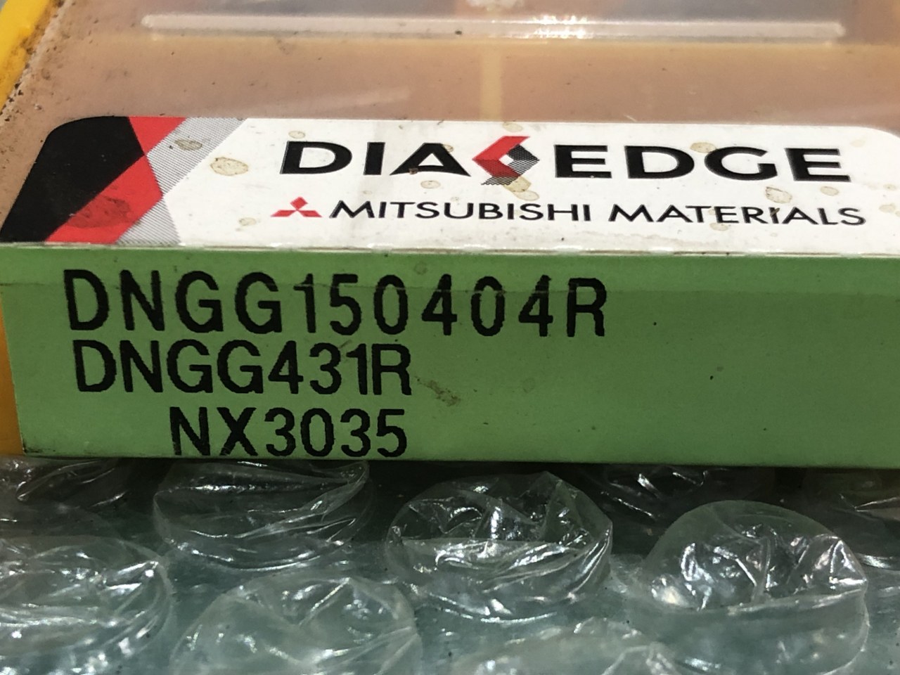 中古インサート（チップ） 【チップ】DNGG160404R DNGG431R NX3035 三菱マテリアル/Mitsubishi Materials