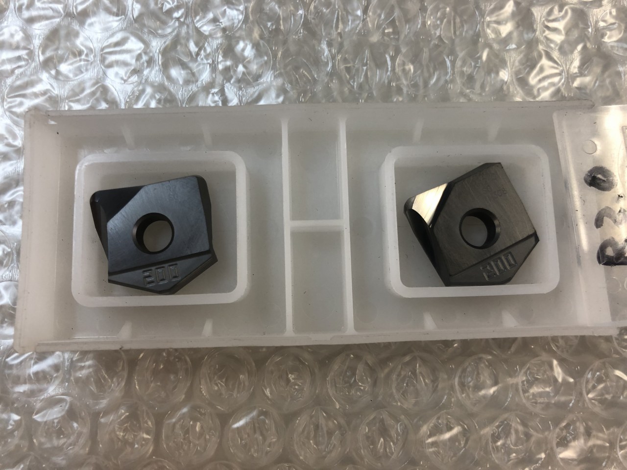 中古インサート（チップ） 【チップ】TH308 ZCFG200SG-R2.0 MITSUBISHI HITACHI TOOL