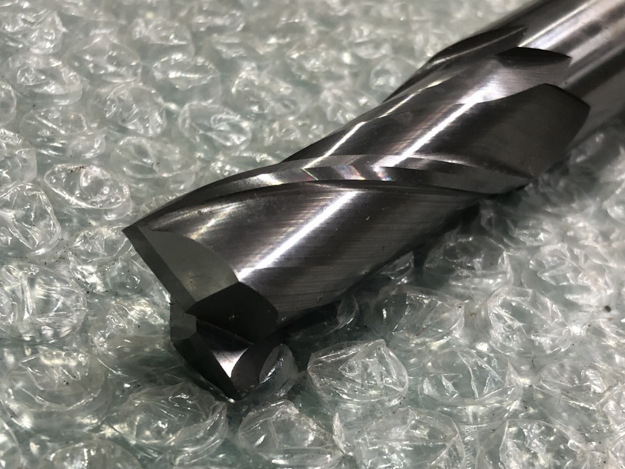 中古エンドミル(スクエア) 【2枚刃/スクエア/エンドミル】φ20 不明