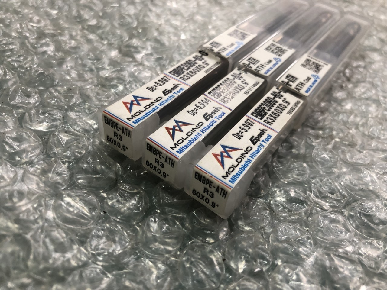 中古その他エンドミル 【エンドミル】R3x60x0.9°（3本） MITSUBISHI HITACHI TOOL