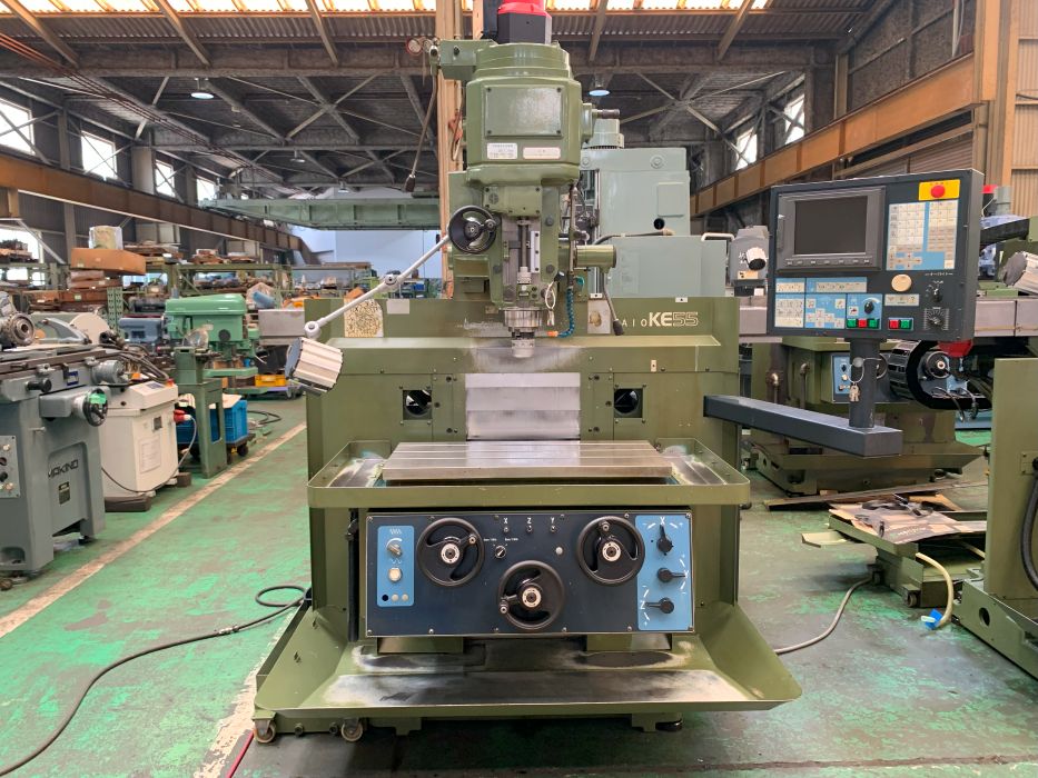 中古CNC Vertical/ Horizontal Milling Machine KEV-55 牧野
