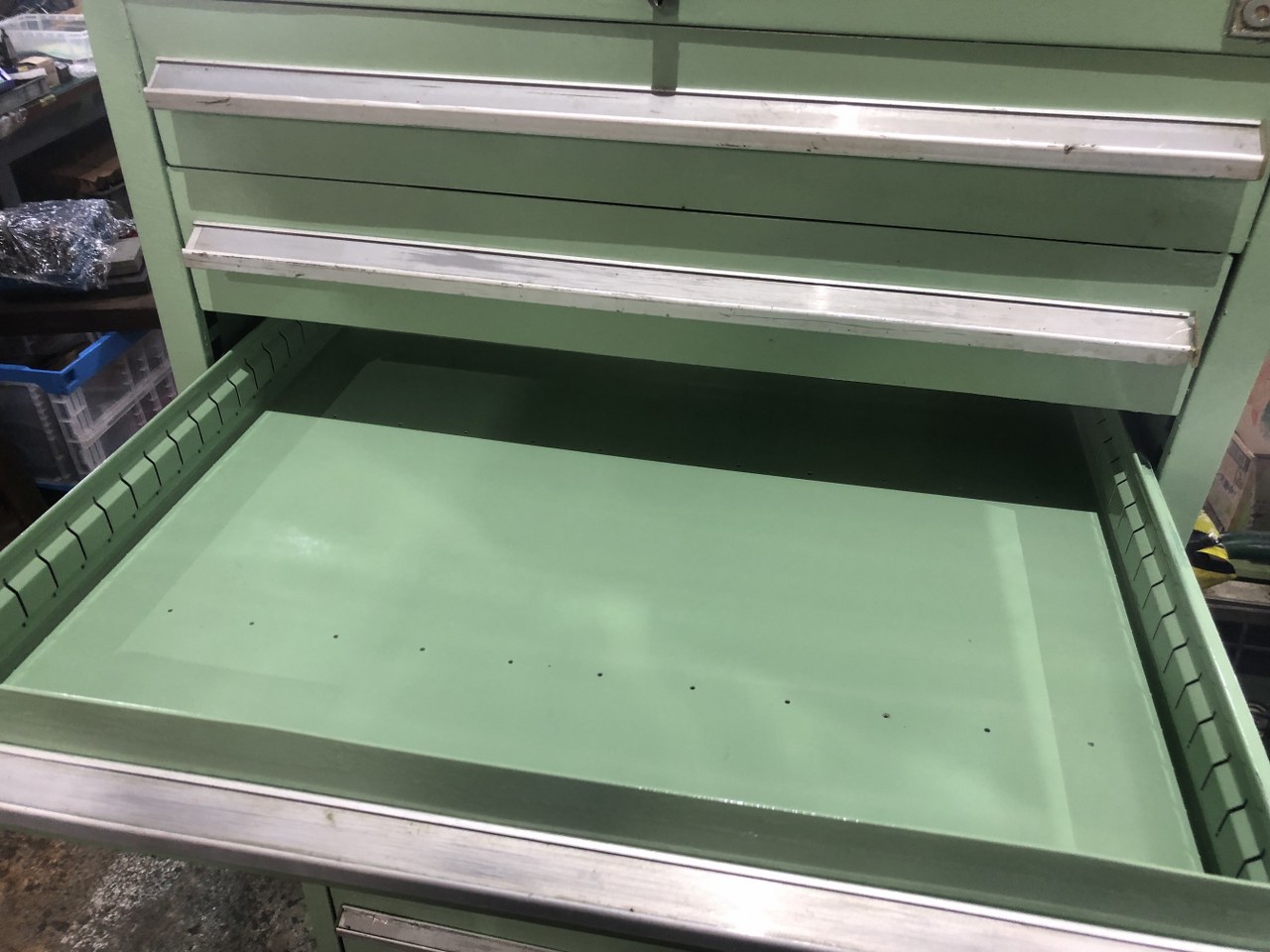 中古キャビネット類 【キャビネット9段】W695ｘD555ｘH1415ｍｍ OS