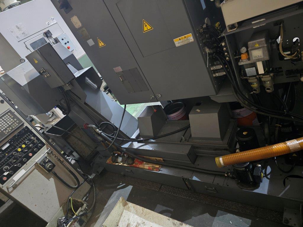 中古立マシニングセンタ MB-46VAE オークマ