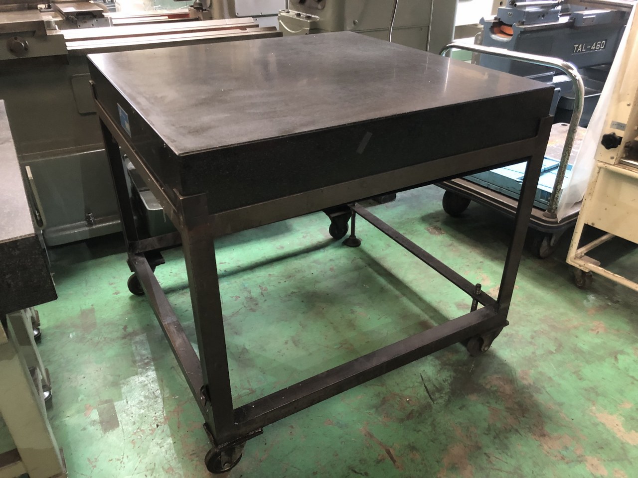 中古石定盤（セラミックも含む） 【石定盤（台付き）】W1000ｘD1000ｘH150ｍｍ（台込みの高さH940ｍｍ） 関ヶ原/Sekigahara