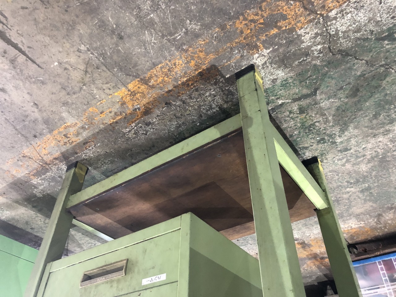 中古作業机 【作業台】W905xD590xH745(mm) 不明