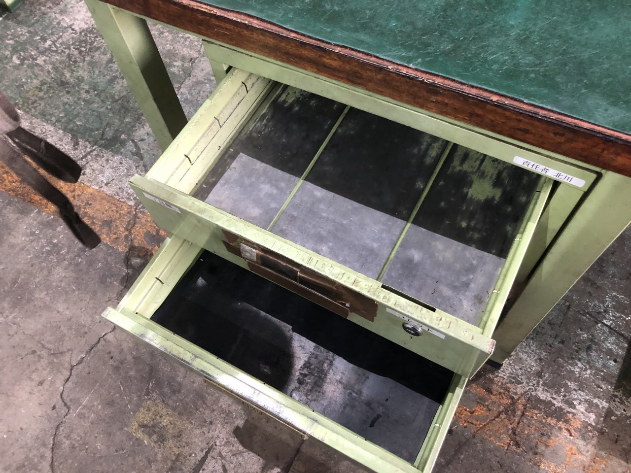 中古作業机 【作業台】W905xD590xH745(mm) 不明