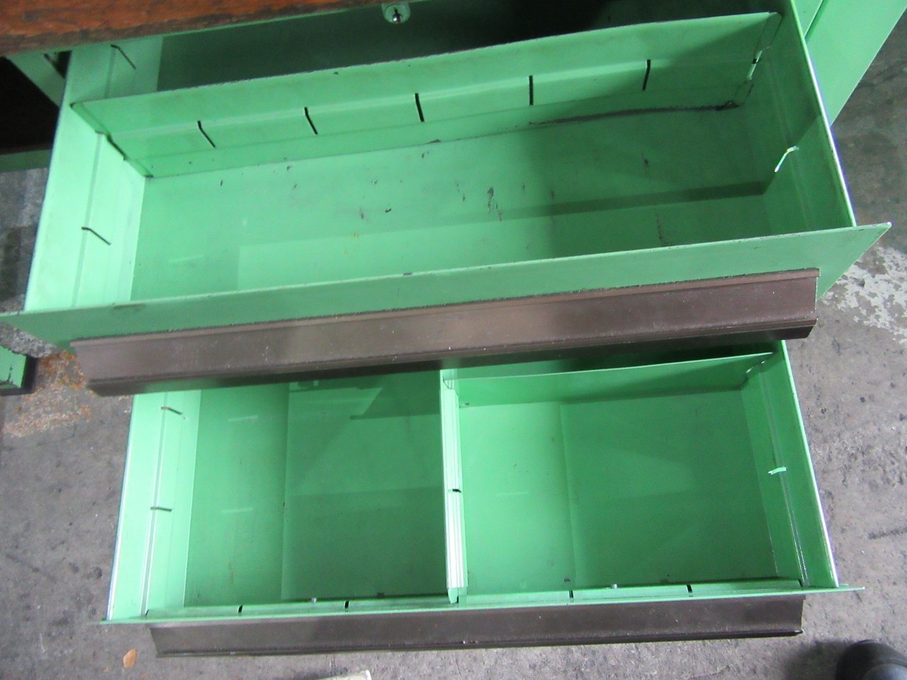 中古作業机 【作業台】W1200xD800xH745(mm)　 サカエ/SAKAE