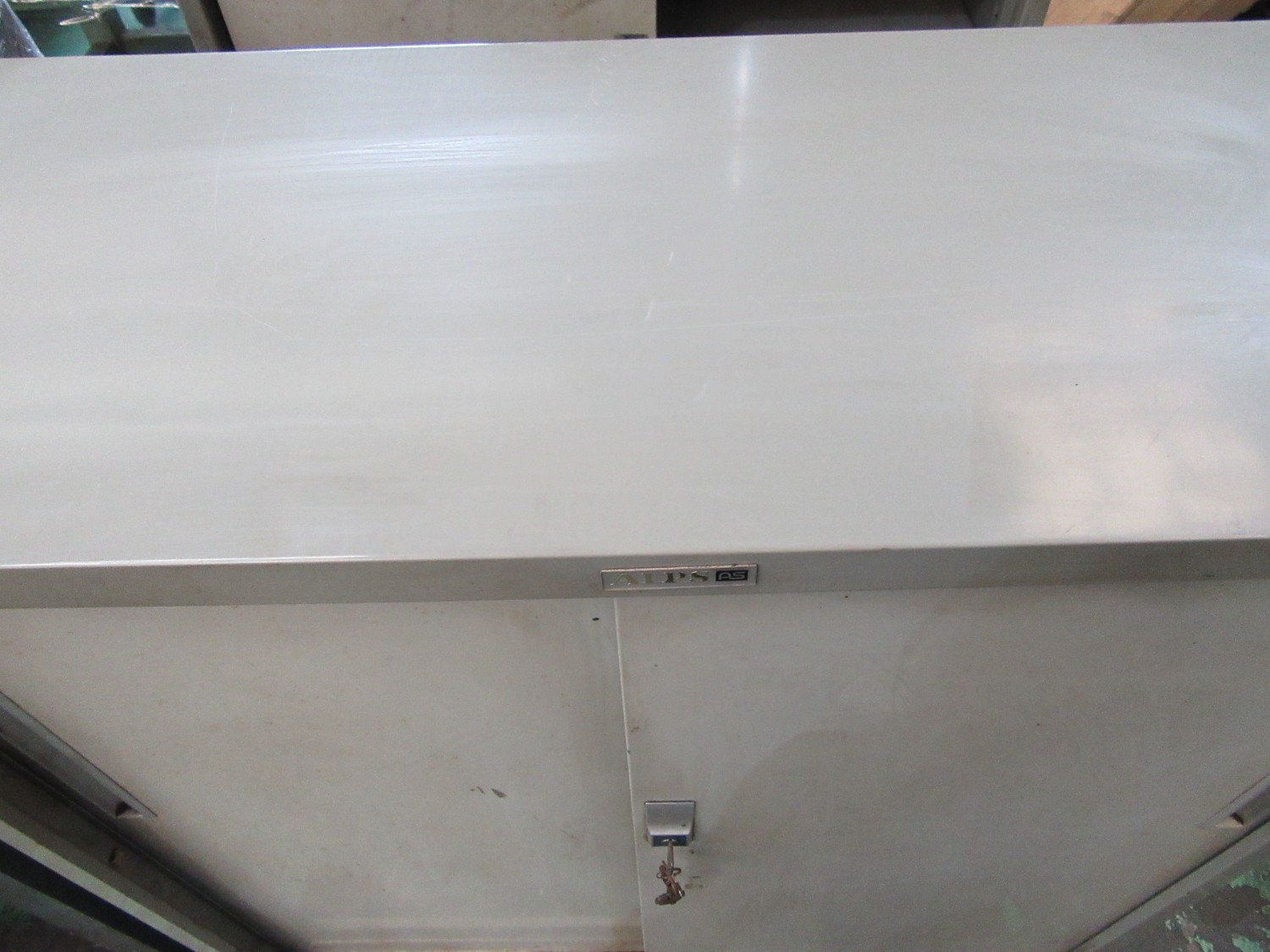 中古作業台・叩き台 【棚】サイズ：W880xD400xH880ｍｍ   ALPS