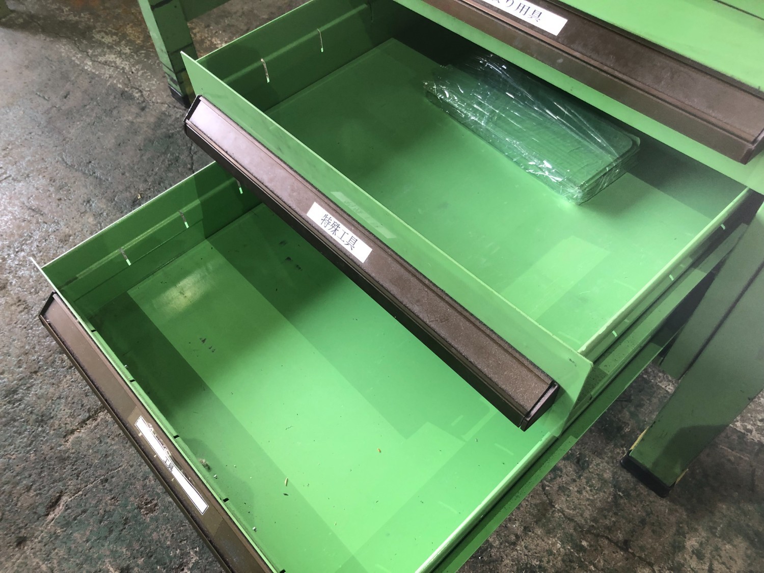 中古作業机 【作業台】W1200xD800xH745(mm) サカエ/SAKAE