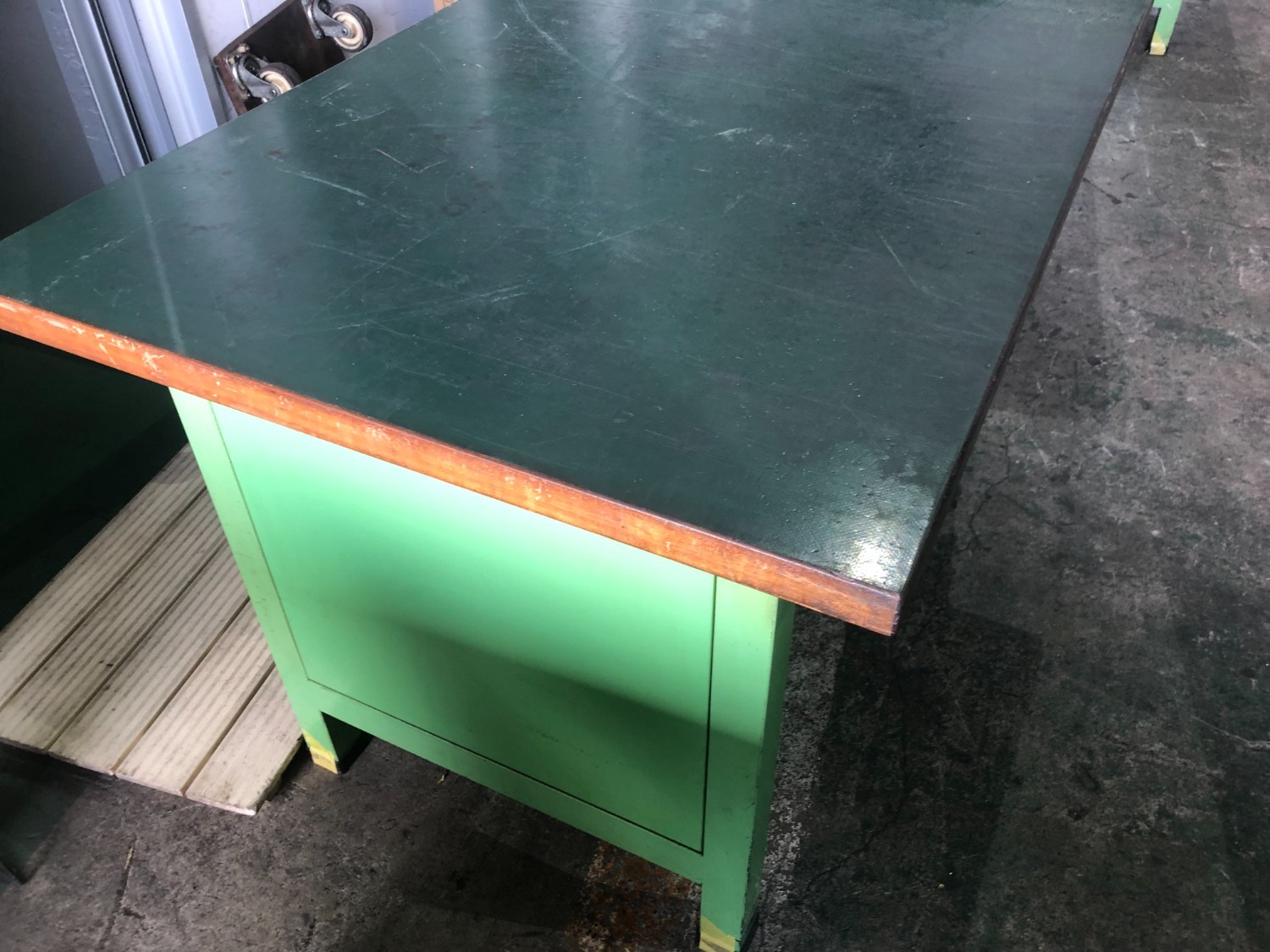 中古作業机 【作業台】W1200xD800xH745(mm) サカエ/SAKAE