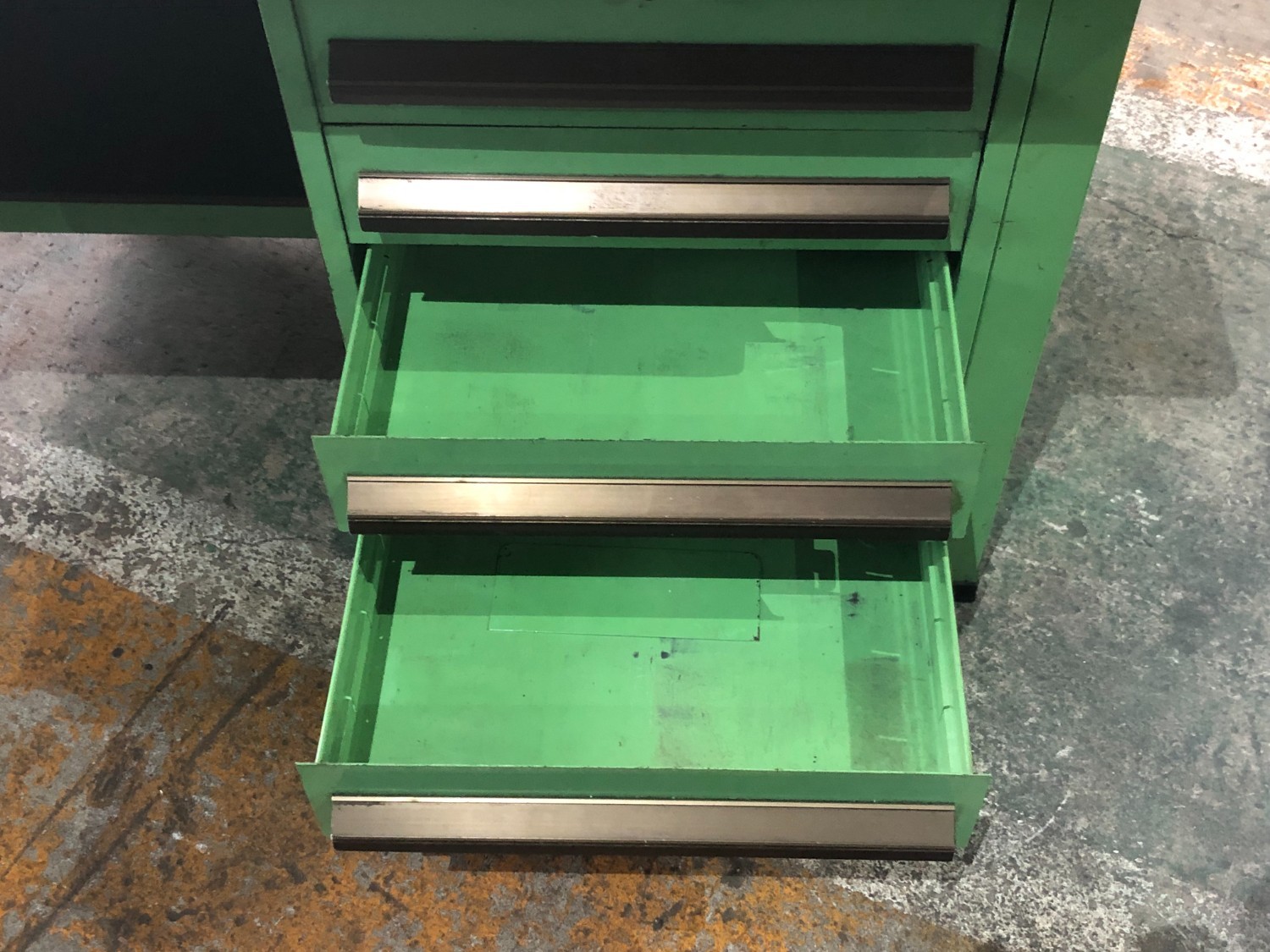 中古作業台・叩き台 作業台 不明