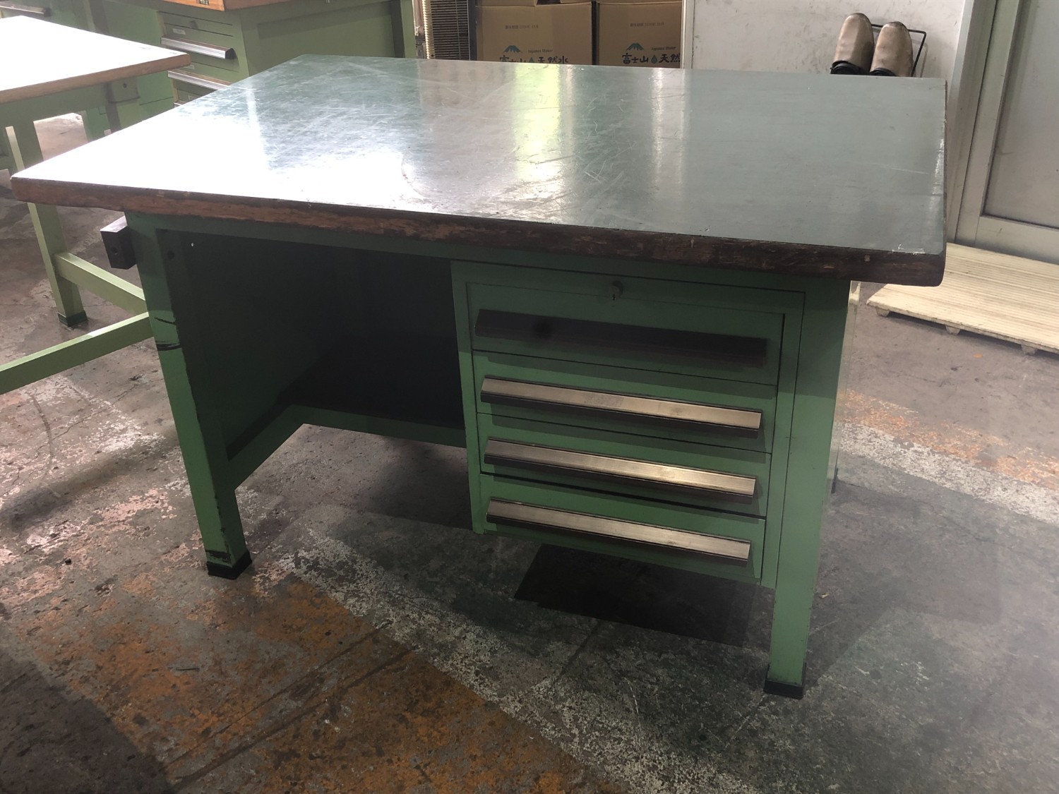 中古Workbench and Surface plates 作業台 不明