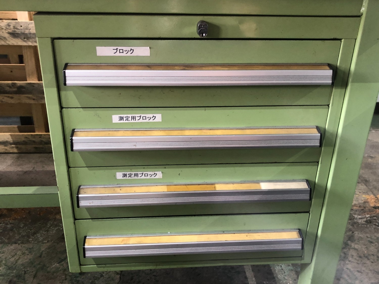 中古作業台・叩き台 作業台 サカエ