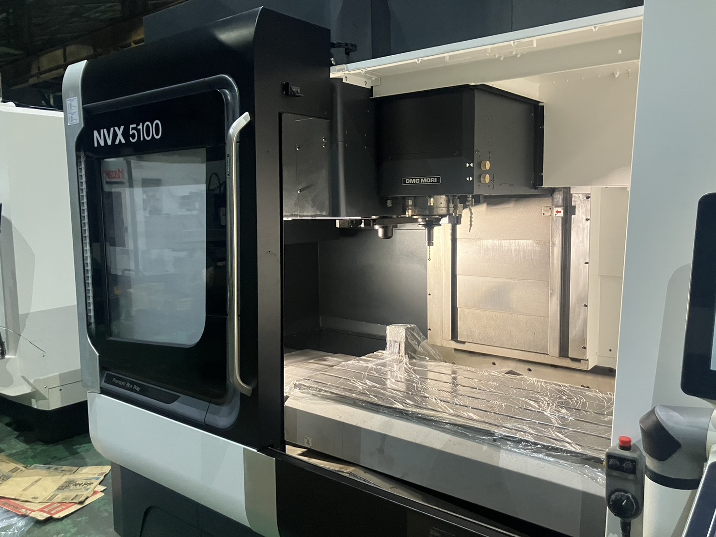 中古立マシニングセンタ NVX5100/50 DMG森精機