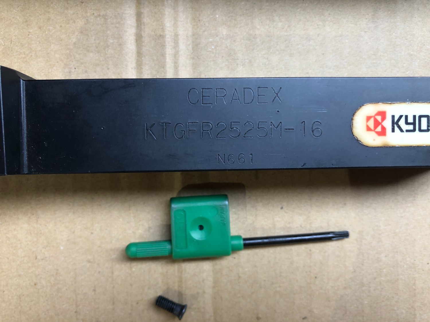 中古その他ねじ切り・ネジ造形工具 【バイトホルダー】KTGFR2525M-16  京セラ