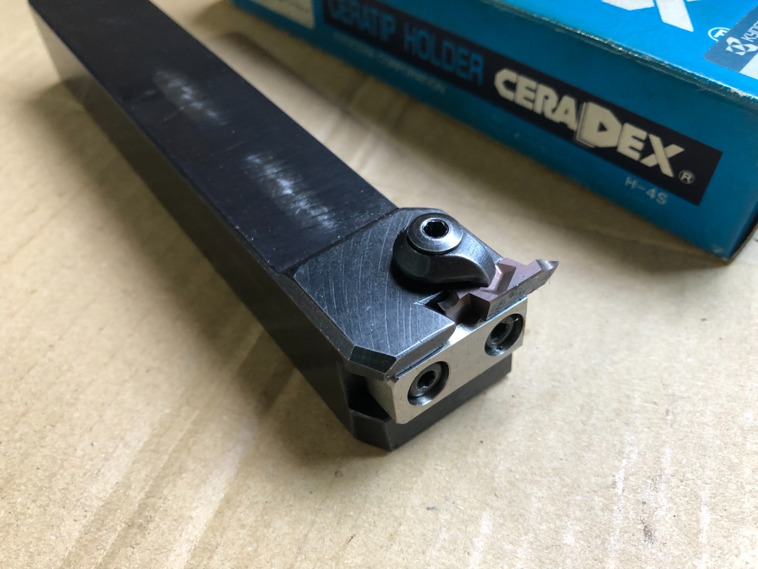 中古その他ねじ切り・ネジ造形工具 【バイトホルダー】CFVTR2525M-HB  京セラ