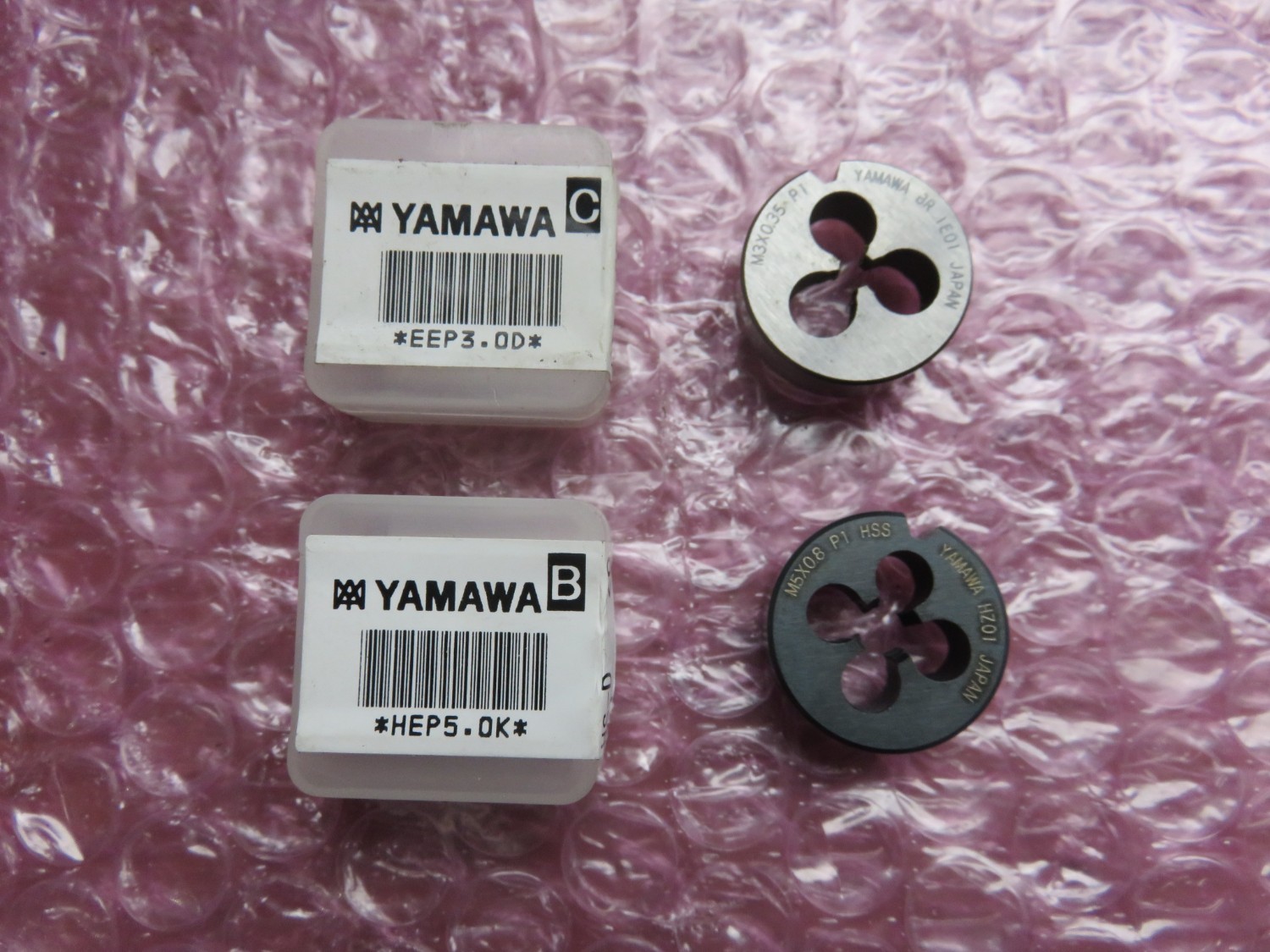中古ダイス 【ダイス 2個】M3x0.35,M5x0.8  ヤマワ
