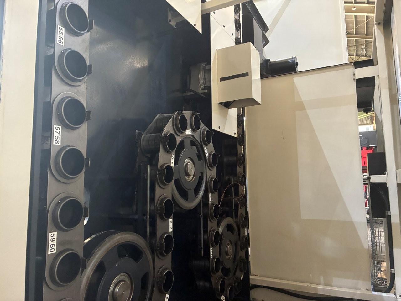 中古NC横中ぐり盤 BTH-130 R18 東芝