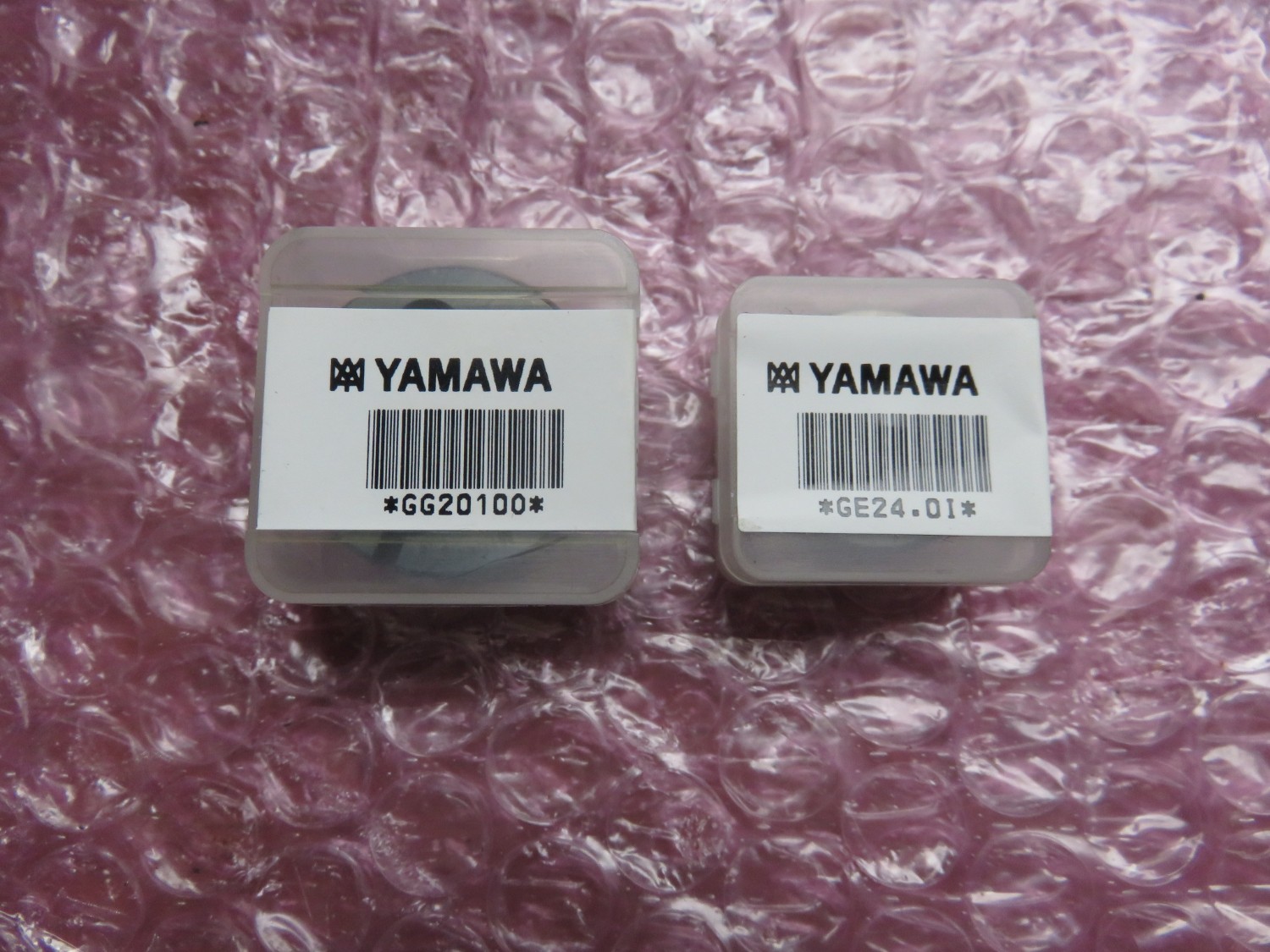 中古ダイス 【ダイス 2個】M4x0.7、M10x1.5　 ヤマワ