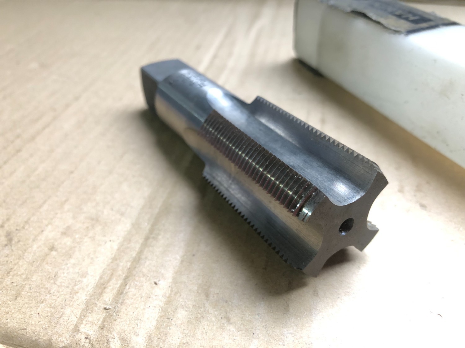 中古タップ 【ハンドタップ】M30x1.5 SKH H.T.D
