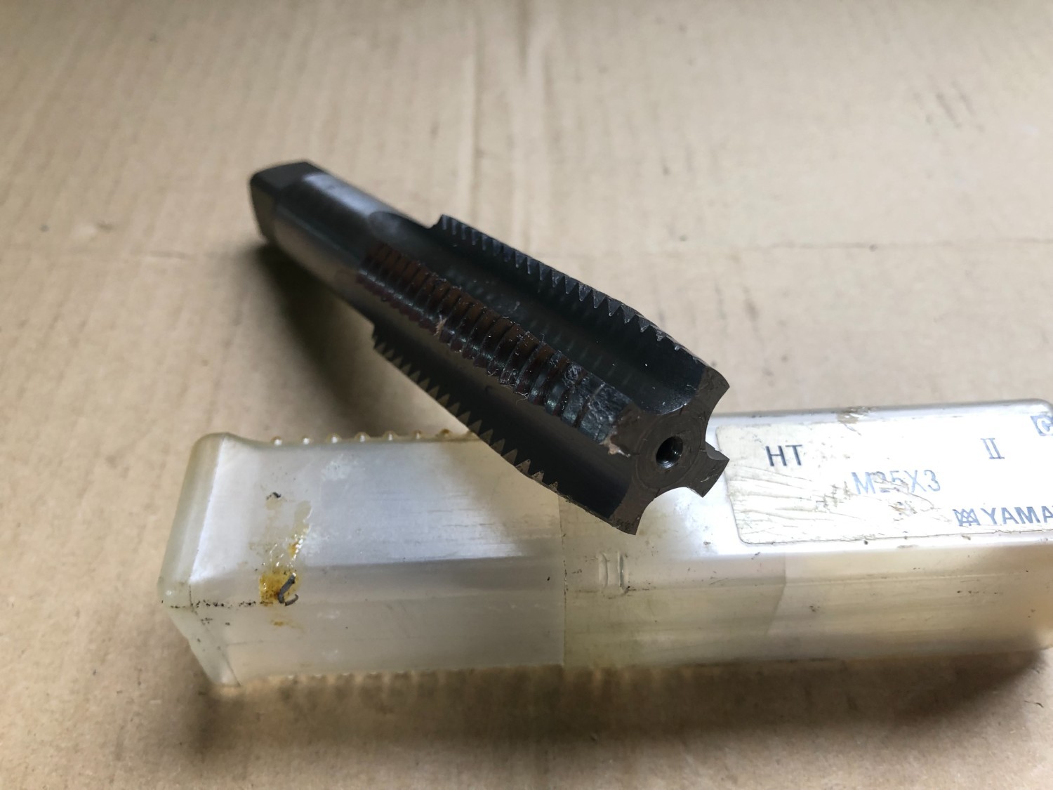 中古タップ 【ハンドタップ】M25x3 ヤマワ/Yamawa