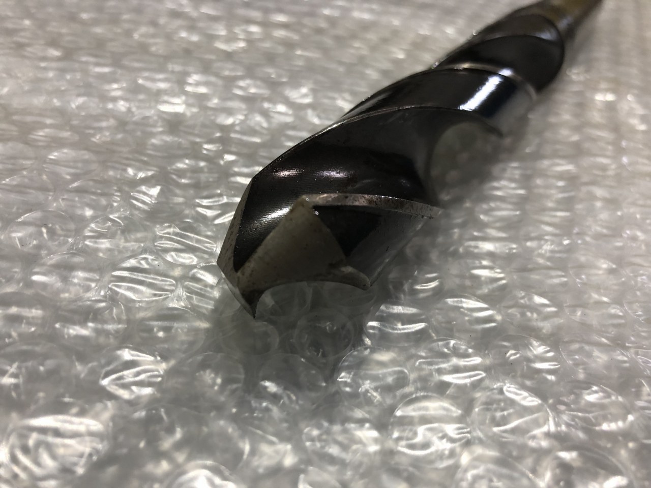 中古テーパ―シャンクドリル 【テーパーシャンクドリル】φ27.0 不明