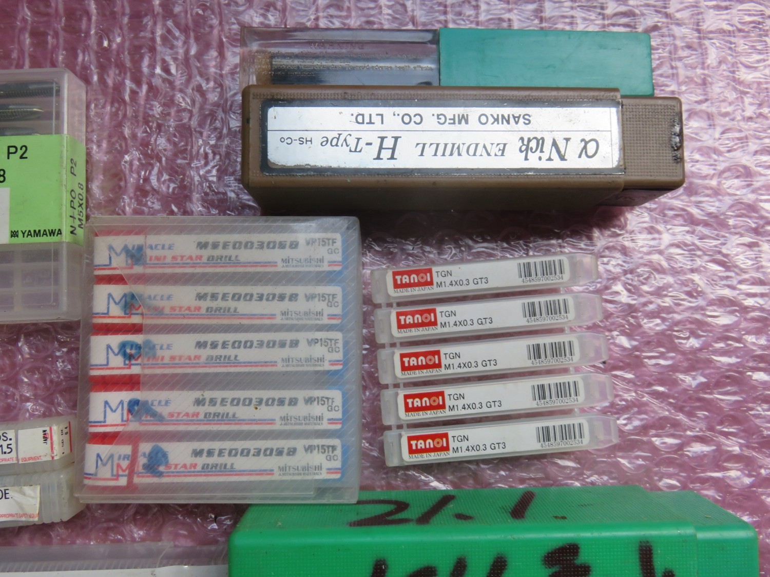 中古その他エンドミル 【切削工具1山】様々なメーカーやサイズがあります。 不明