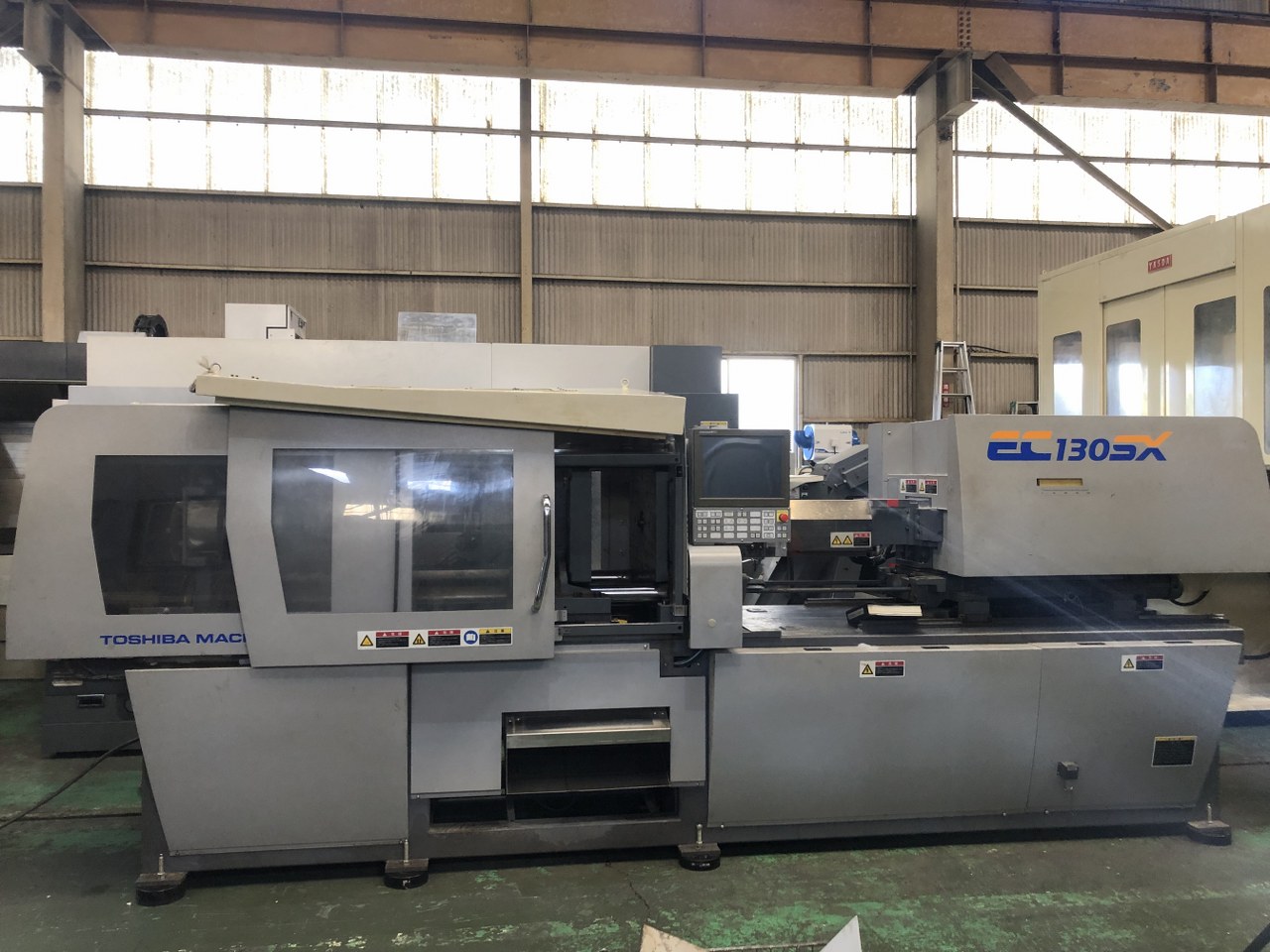 中古射出成形機 【射出成形機】EC130SX-4B 東芝 /TOSHIBA